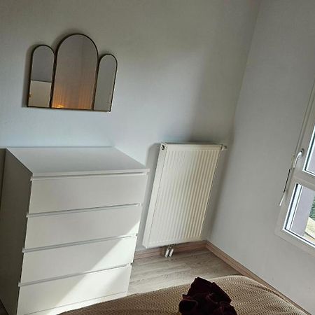 Appartement 2 Chambres Avec Terrasse Et Garage Saint-Andre-lez-Lille Luaran gambar