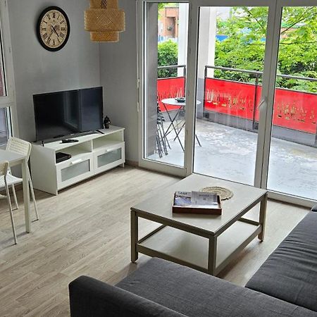 Appartement 2 Chambres Avec Terrasse Et Garage Saint-Andre-lez-Lille Luaran gambar